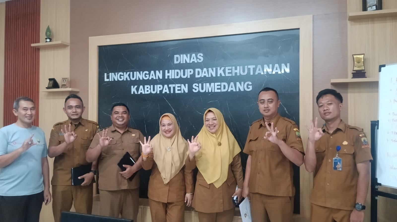 Mamat Rohimat Ajak Karyawan Setwan Pahami Pengelolaan Sampah
